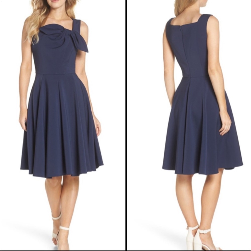 Gal Meets Glam Zoe Dress - Picture 2 of 5